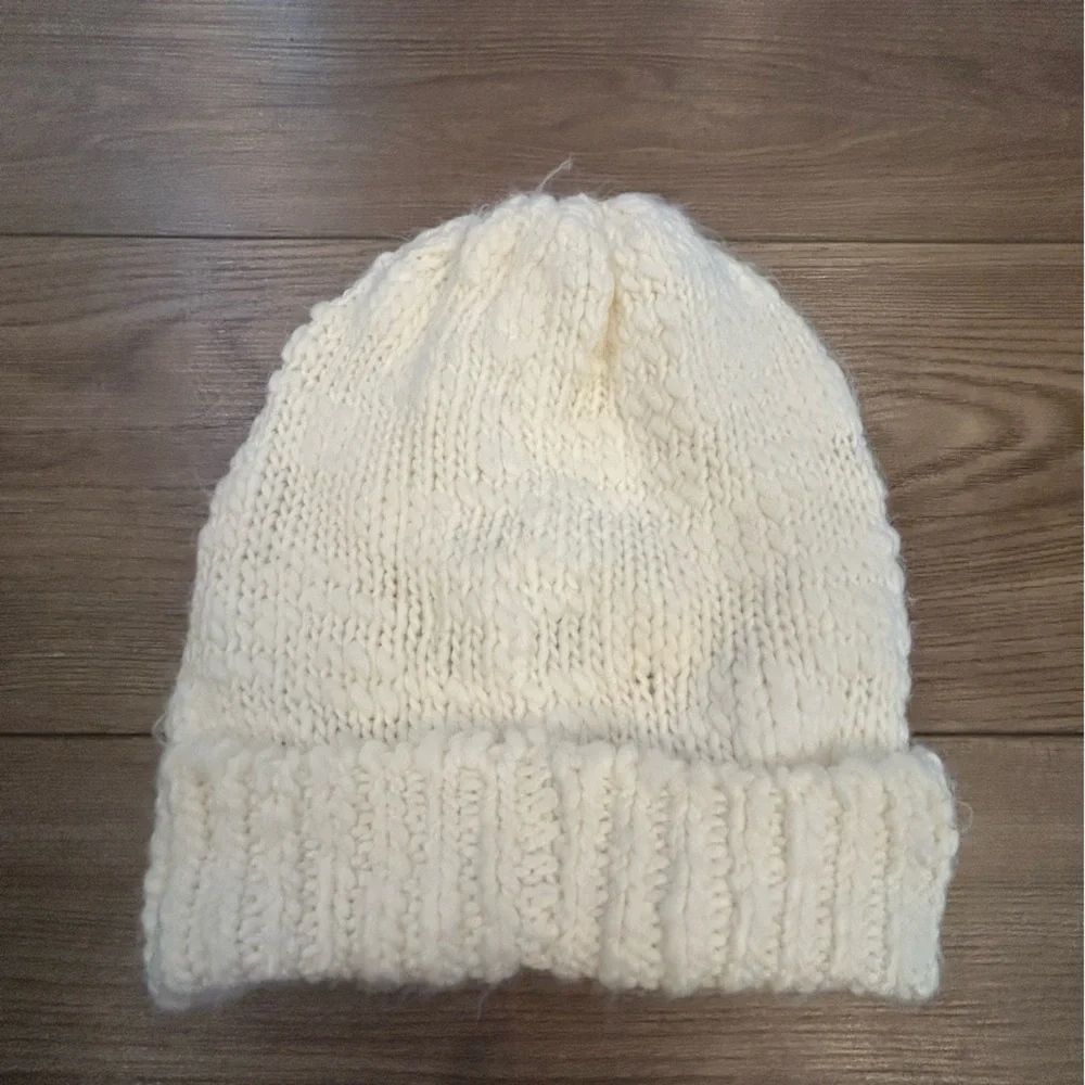 Abercrombie & Fitch Cream Rhinestone Knit Beanie Hat